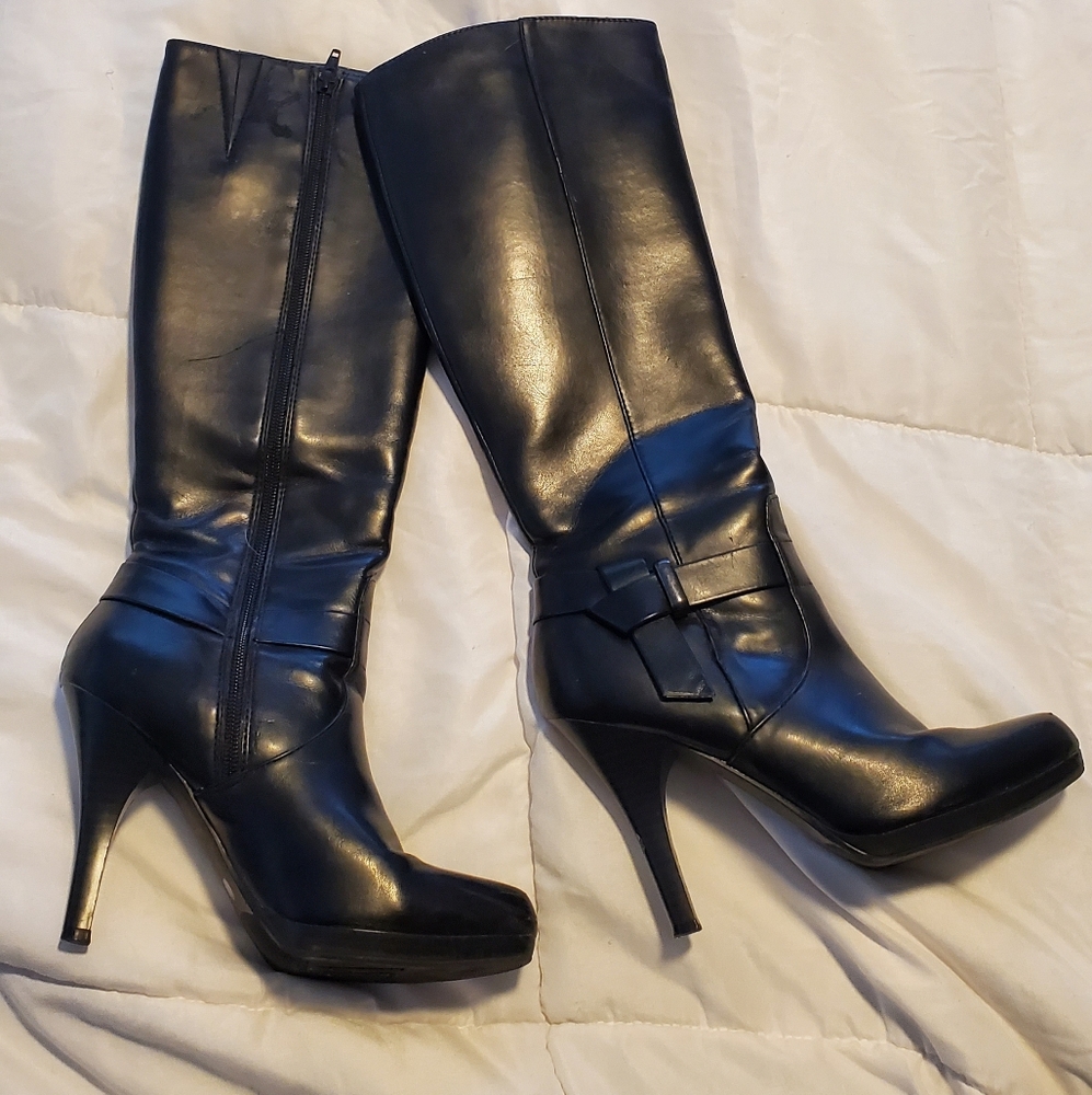 Black boots calf length